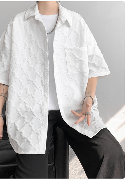 Vyriški laisvalaikio marškinėliai balti ir juodi su apykakle