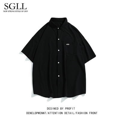 Ανδρικό φαρδύ πουκάμισο με κοντό μανίκι