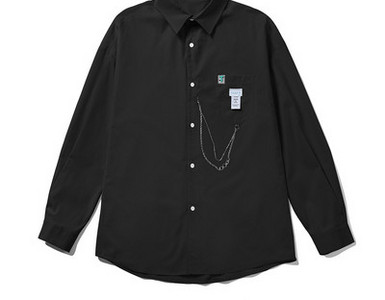 Meeste särk dekoratiivse hõbedase ketiga