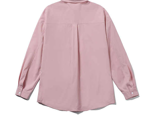 Meeste särk dekoratiivse hõbedase ketiga