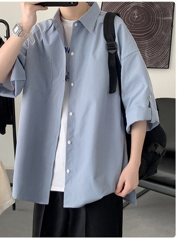 Ανδρικό πουκάμισο με κλασικό γιακά, κουμπιά και τσέπη