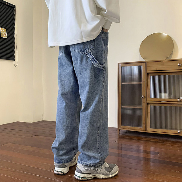 Naiste laia säärega teksased taskuga