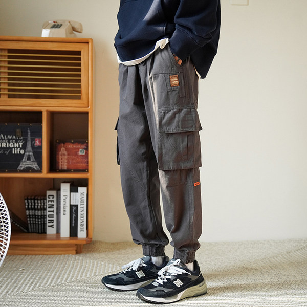 Ανδρικό τζιν με τσέπη και λάστιχο φαρδύ μοντέλο