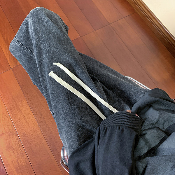 Ανδρικό κομψό τζιν με μοντέλο φαρδύ τσέπη