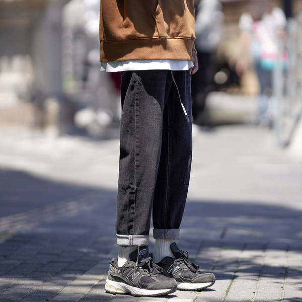 Férfi tavaszi farmernadrág tiszta mintás zsebbel