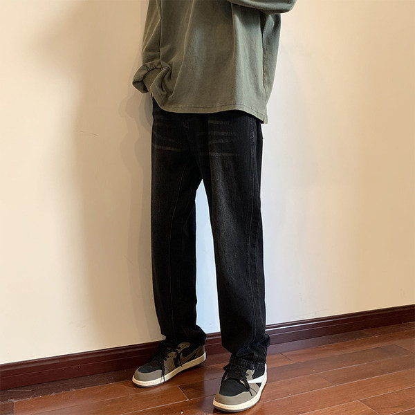 Meeste teksad mitmes värvitoonis, puhas mudel