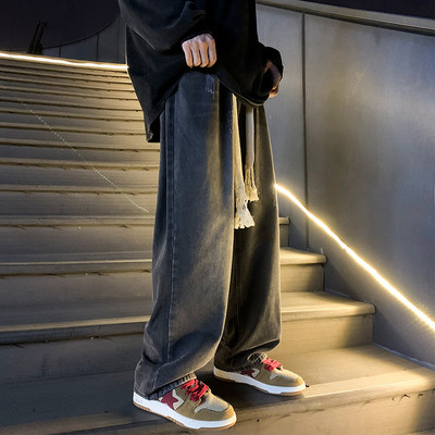 Kahes värvitoonis meeste lahtised teksad