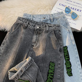 Trüki ja taskuga meeste teksad