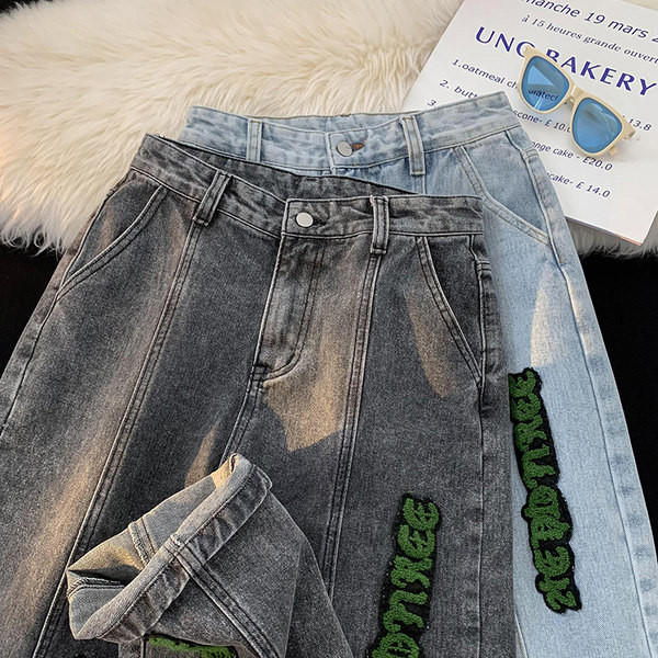 Trüki ja taskuga meeste teksad