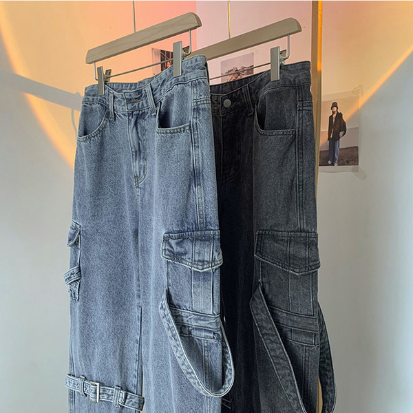 Vyriškų džinsų švarus modelis su kišene