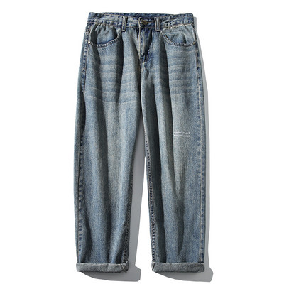 Alkalmi férfi farmer letisztult modell