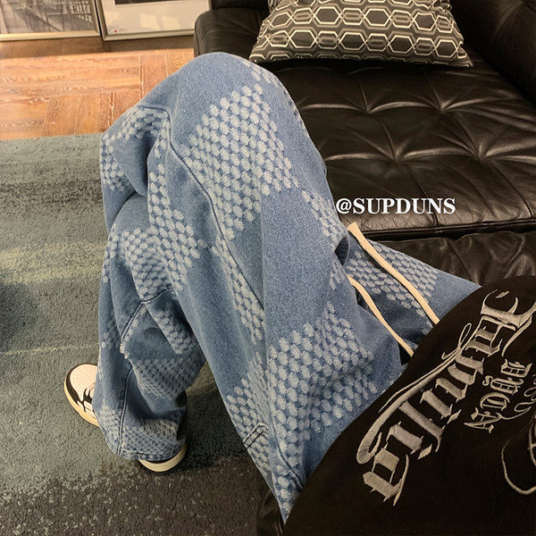 Plačias languotas vyriškas džinsas su raišteliais