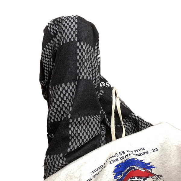 Plačias languotas vyriškas džinsas su raišteliais