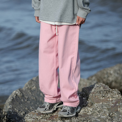 Mitmes värvitoonis retro stiilis meeste teksad