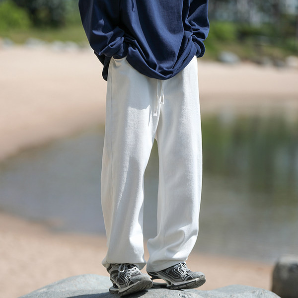 Mitmes värvitoonis retro stiilis meeste teksad