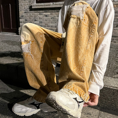 Trijų spalvų vyriški džinsai su kirptais motyvais