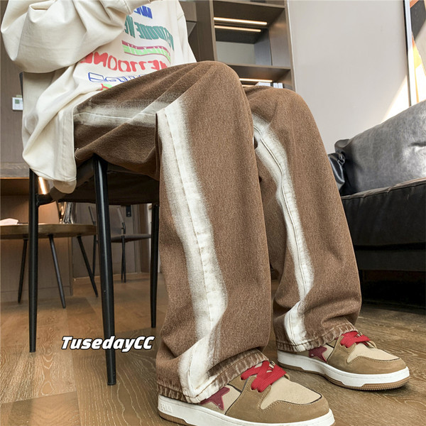 Naujas trijų spalvų vyriškų džinsų modelis