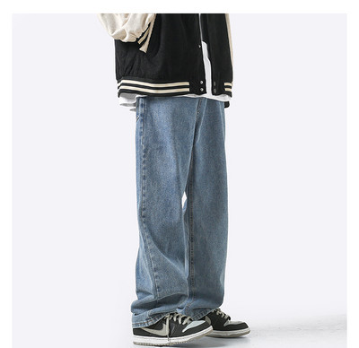 Ανδρικό τζιν ρετρό σε πολλά χρώματα