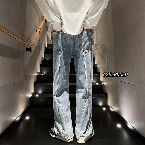 Kahes värvitoonis õmblustega meeste teksad