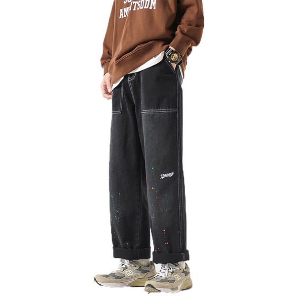 Νέο μοντέλο ανδρικού τζιν με τσέπη σε δύο χρώματα