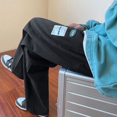 Ανδρικό τζιν με λογότυπο και τσέπη