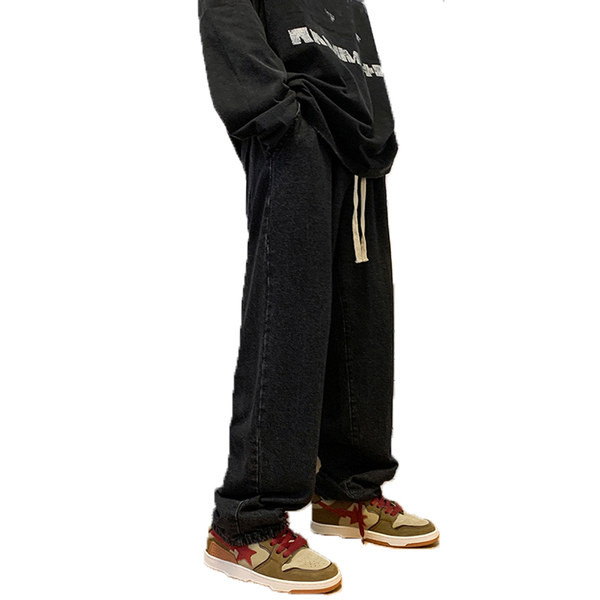 Ανδρικό τζιν με λογότυπο και κορδόνια