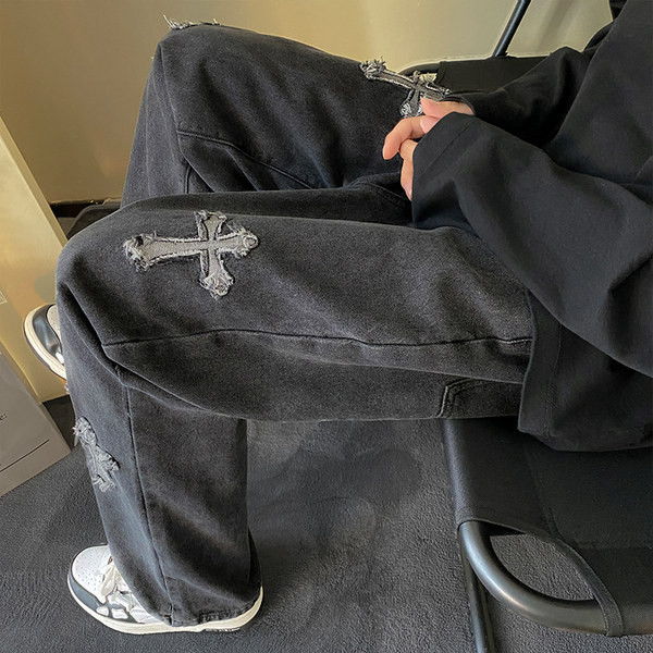 Ανδρικό τζιν casual με δίχρωμο κέντημα