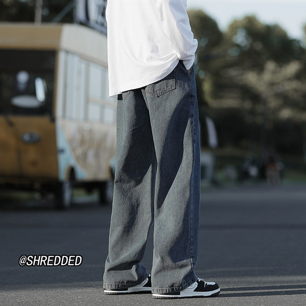 Ανδρικό στενό τζιν με κορδόνια και τσέπη