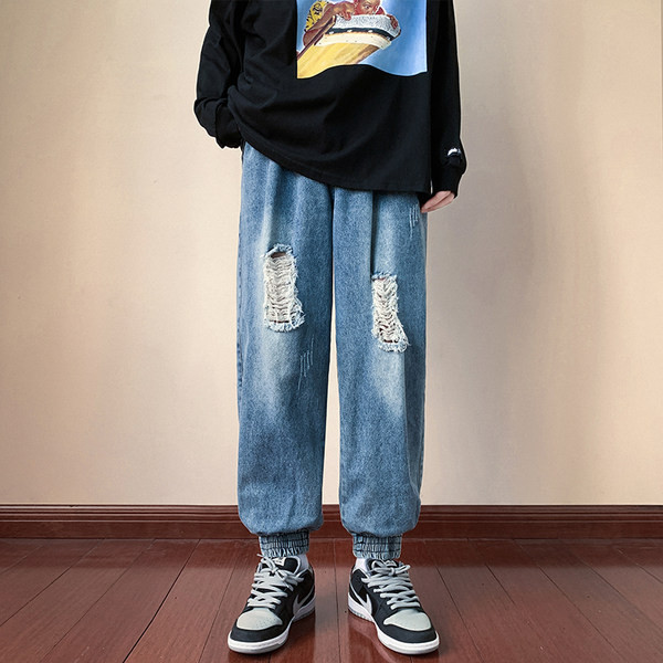 Ανδρικό φαρδύ τζιν με σκισμένα μοτίβα - διχρωμία