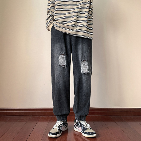 Ανδρικό φαρδύ τζιν με σκισμένα μοτίβα - διχρωμία