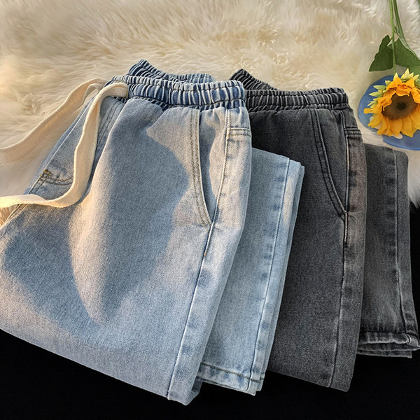 Ανδρικό τζιν casual με δίχρωμα κορδόνια