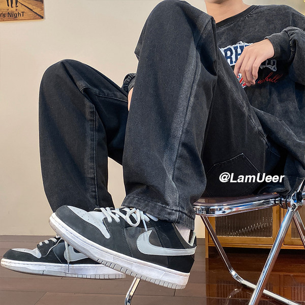 Vyriški laisvalaikio džinsai su kišenėmis - švaraus modelio