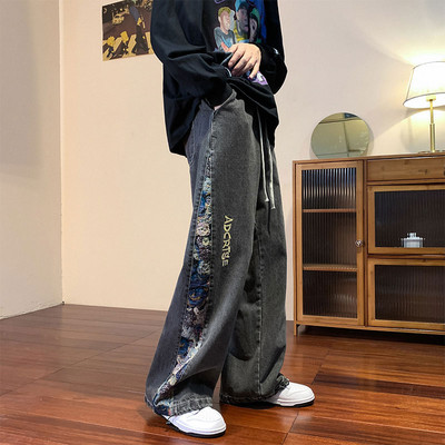 Ανδρικό τζιν με κορδόνια και φλοράλ τελειώματα