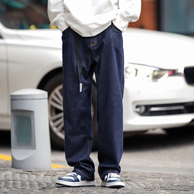 Naujo modelio vyriški džinsai su raišteliais tinkantys kasdieniam gyvenimui