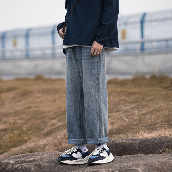 Ανδρικό τζιν καθαρό μοντέλο με τσέπη