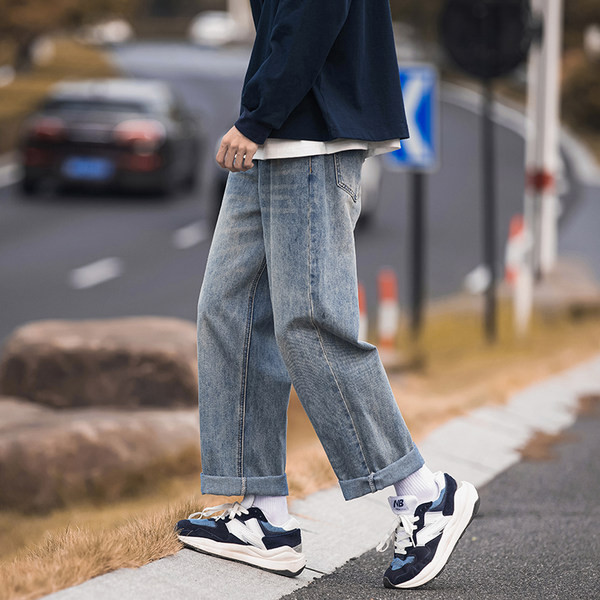 Ανδρικό τζιν καθαρό μοντέλο με τσέπη