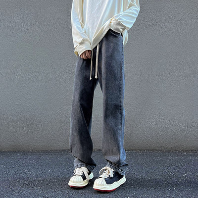 Vyriški rudeniniai tiesaus modelio džinsai su raišteliais ir kišene