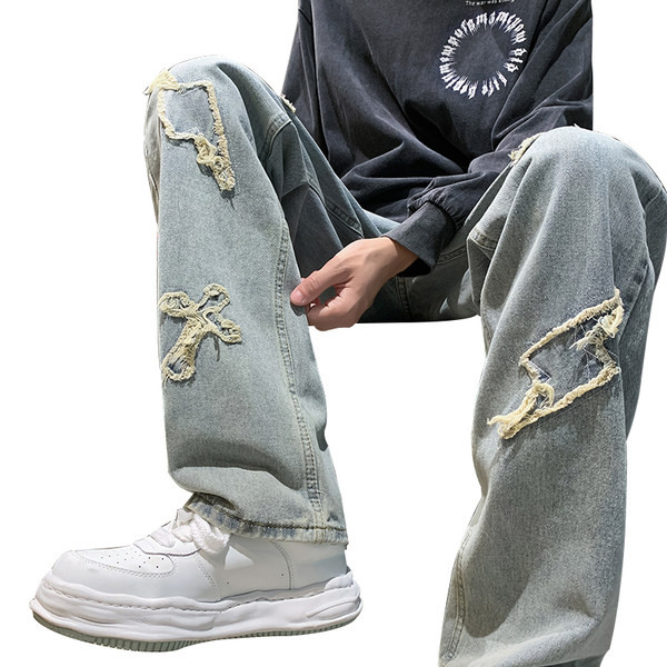 Vyriški laisvalaikio džinsai su mėlynos spalvos siuvinėjimais