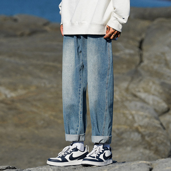 Kelių spalvų vyriški laisvi džinsai su kišene