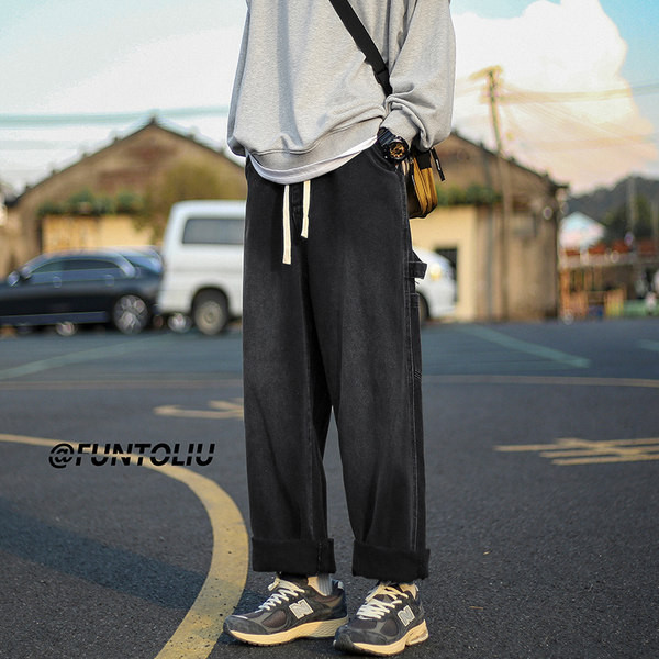 Ανδρικό τζιν με τσέπη και γραβάτες