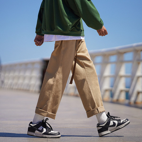 Kahes värvitoonis vabad meeste teksad