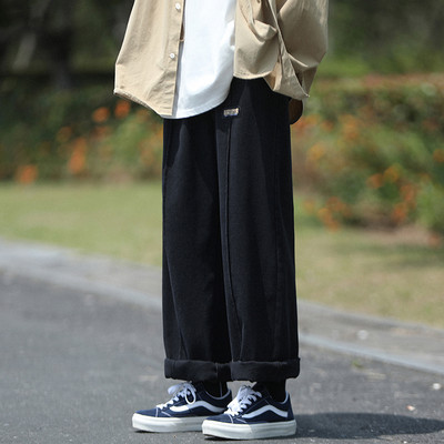 Zsebes férfi széles modell farmernadrág