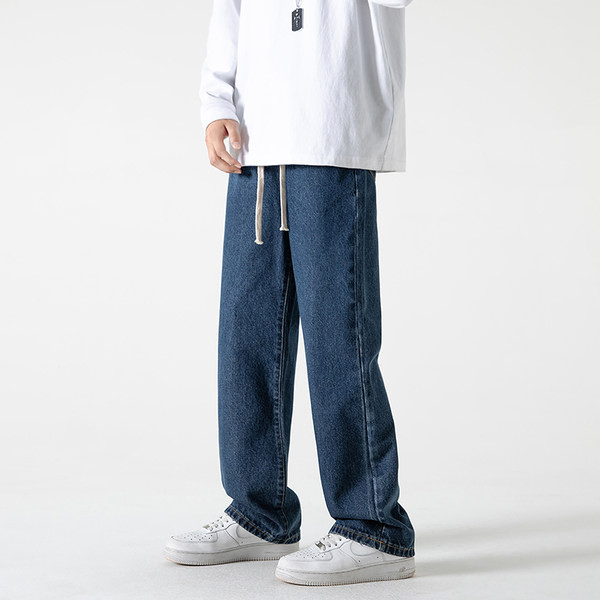 Paprasti vyriški džinsai su raišteliais