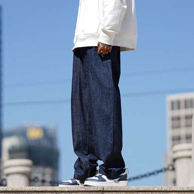 Meeste vabaaja teksad paeltega