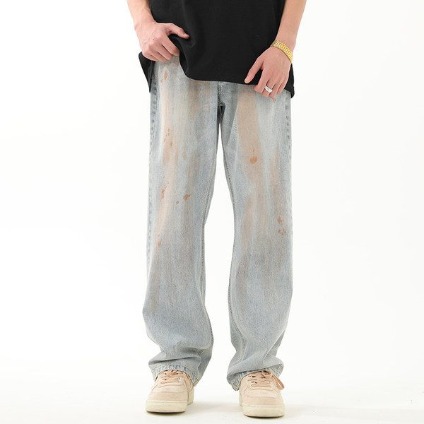 Naujo modelio vyriški džinsai