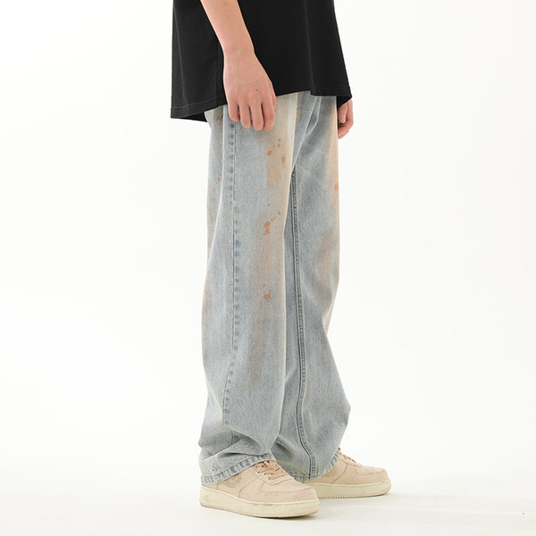 Naujo modelio vyriški džinsai