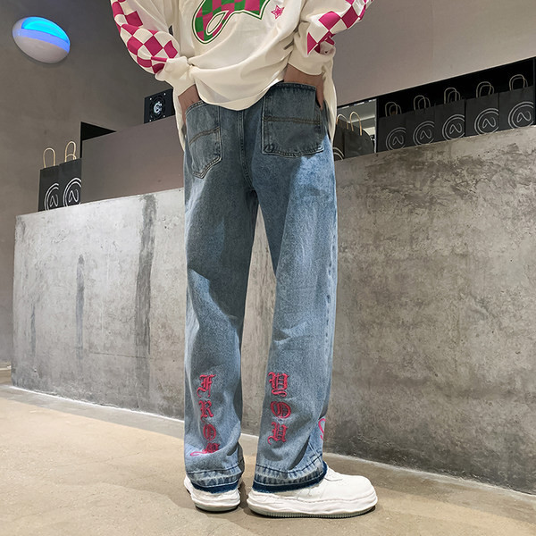 Мъжки дънки с джоб и надпис