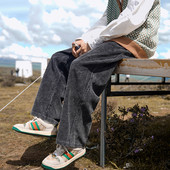 Trijų spalvų vyriški džinsai su kišene