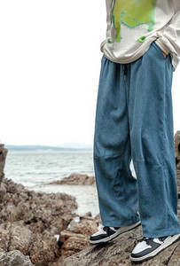 Alkalmi férfi nadrág zsebbel