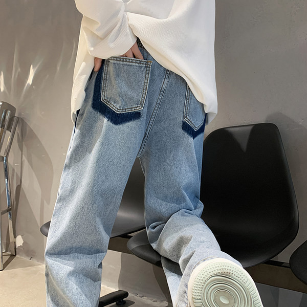 Μοντέρνο ανδρικό τζιν με τσέπη και στρίφωμα